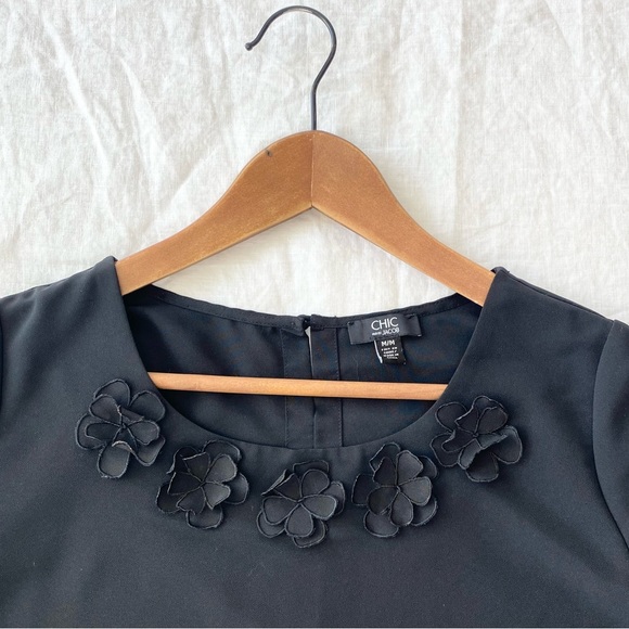 Chic by Jacob Black Blouse With Floral Detail - Picture 9 of 10